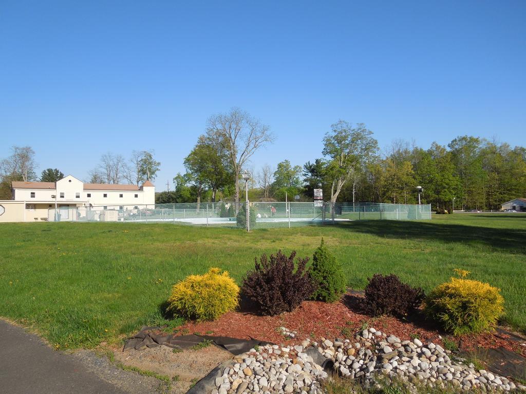 Value Inn East Stroudsburg Marshalls Creek Exterior photo